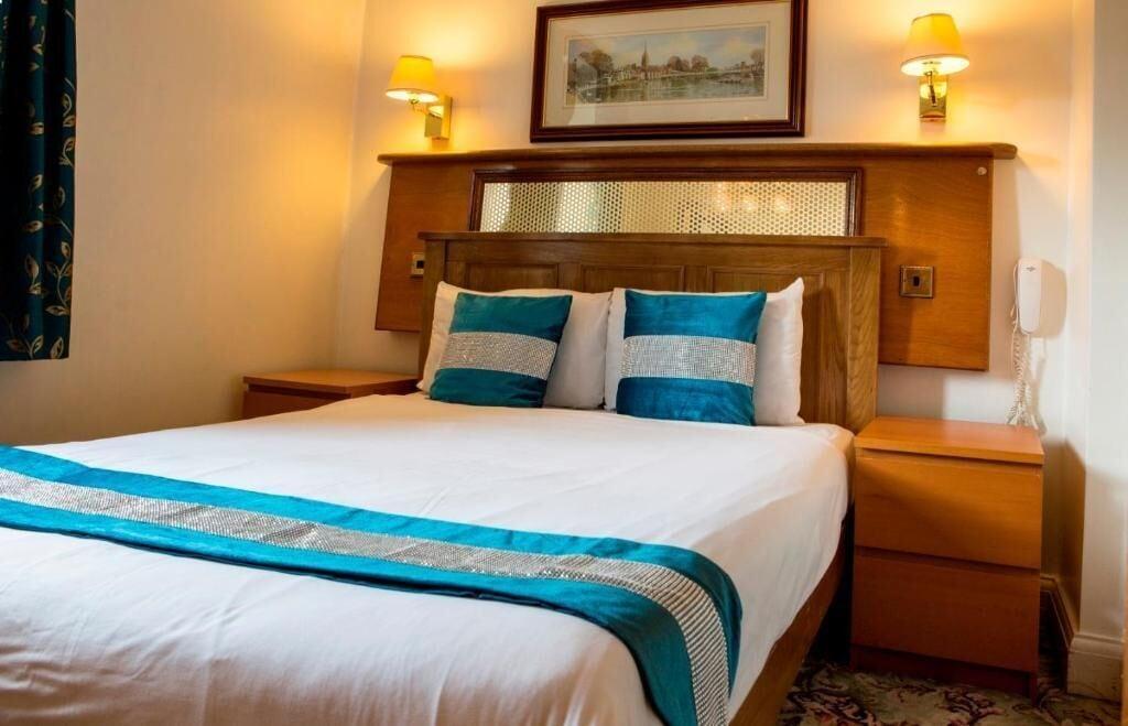 Westpoint Hotel Лондон Екстериор снимка