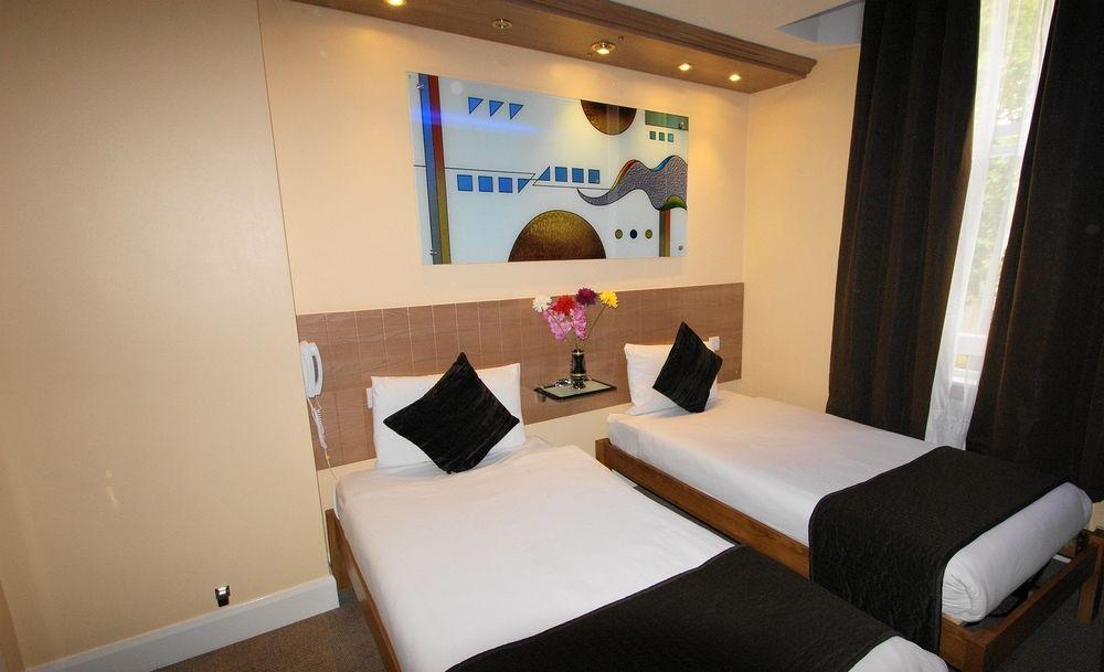 Westpoint Hotel Лондон Екстериор снимка