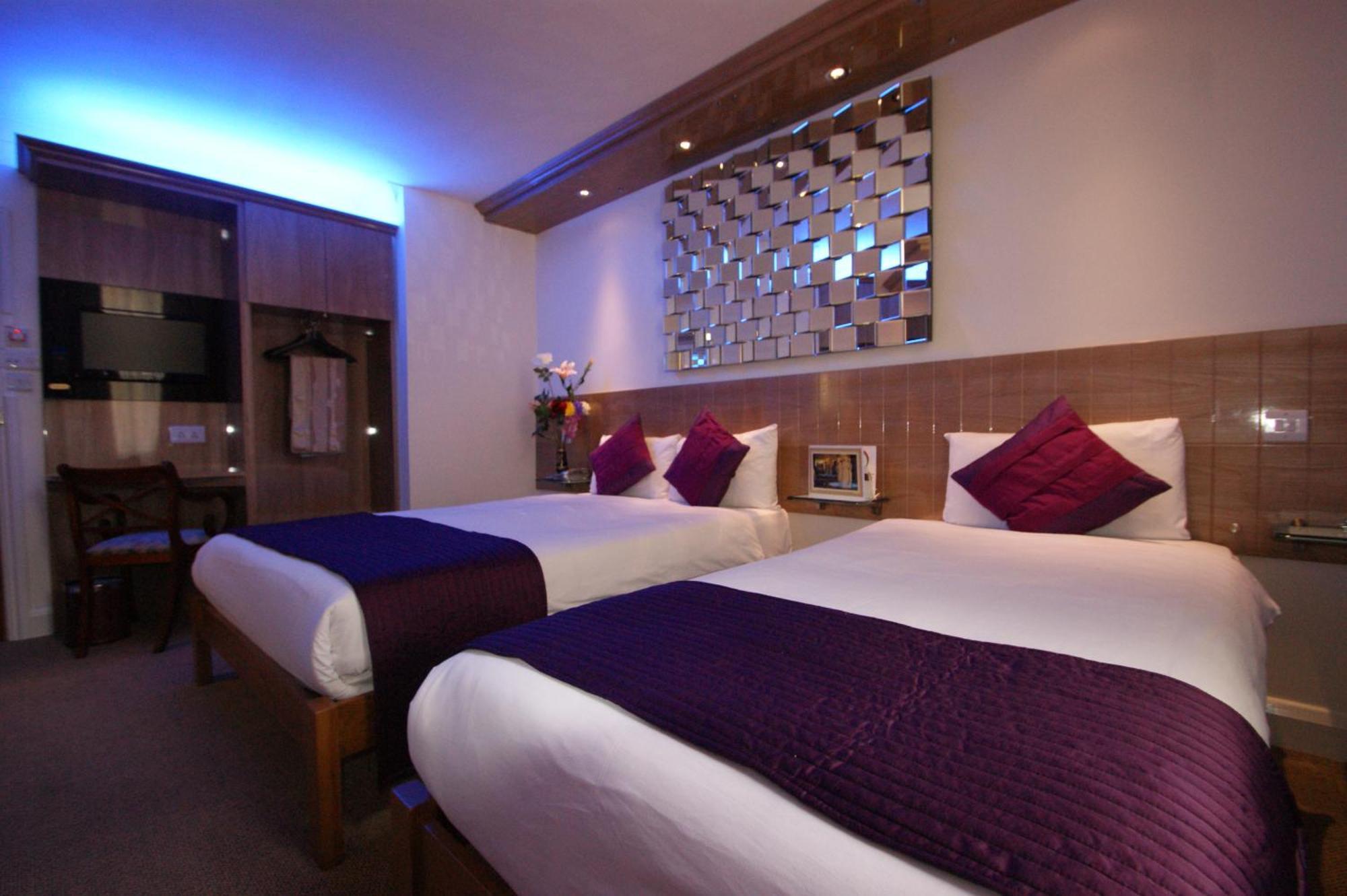 Westpoint Hotel Лондон Екстериор снимка