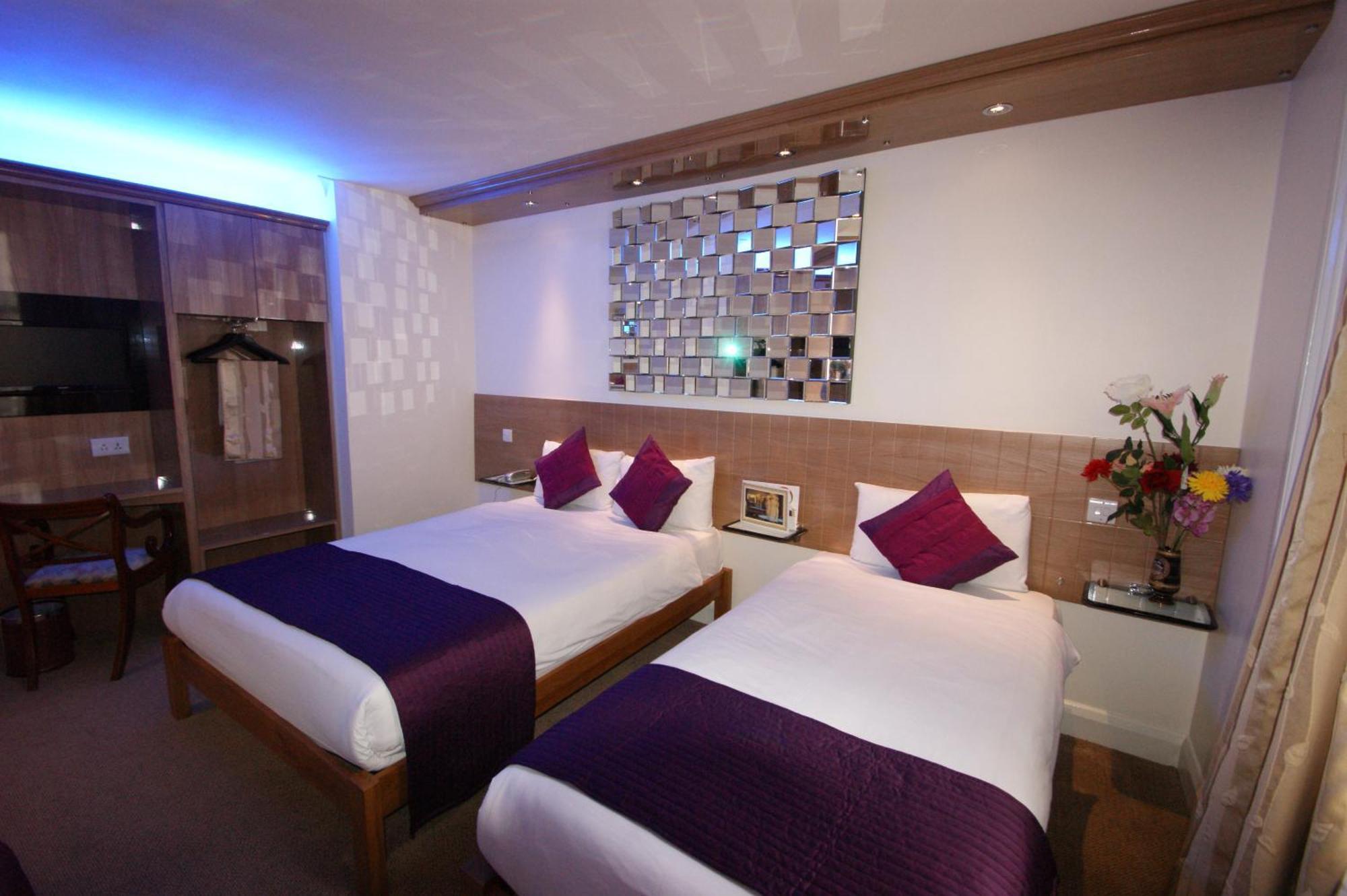 Westpoint Hotel Лондон Екстериор снимка