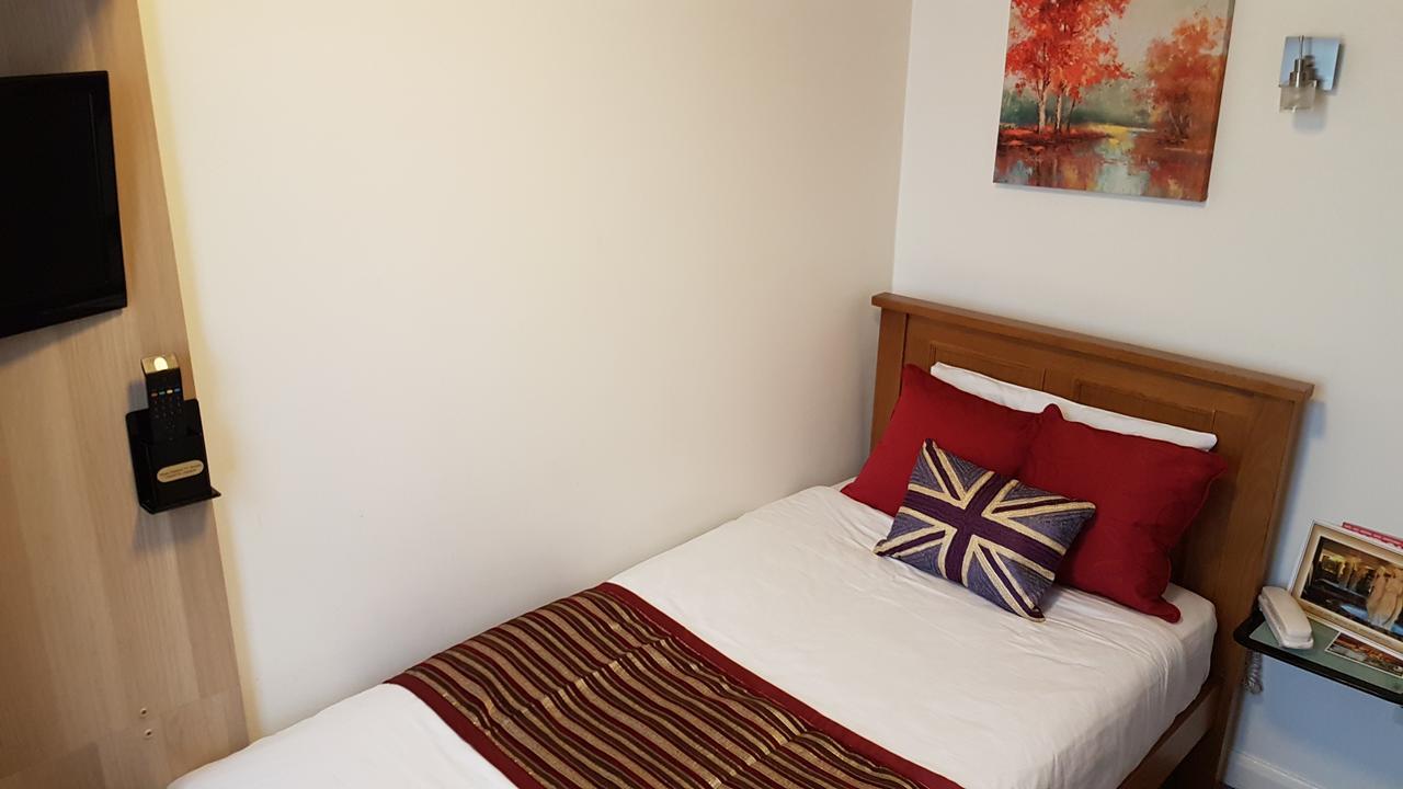 Westpoint Hotel Лондон Екстериор снимка